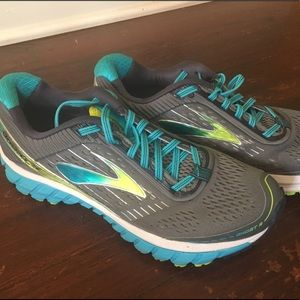 Brooks women’s Ghost 9 running shoe